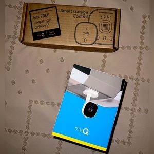 BUNDLE NWT‼️Garage Security Camera, Smart Garage Wireless Control Hub, & Sensor